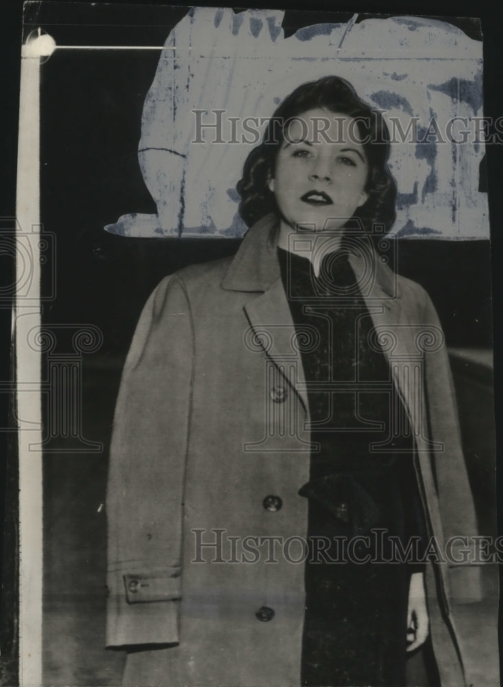 1942 Press Photo Doris Moody, nurse in a Providence hospital - mja17890-Historic Images
