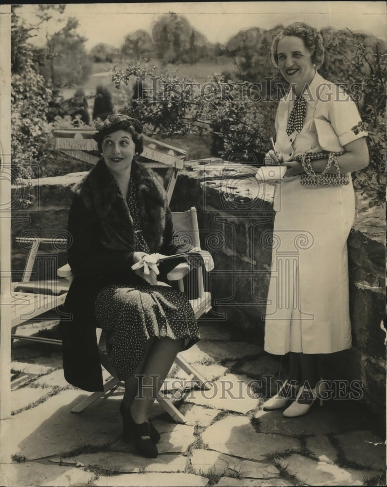 1936 Press Photo Mrs. Joseph McGrath & Mrs. Harold Holbrook at Tree garden club - Historic Images