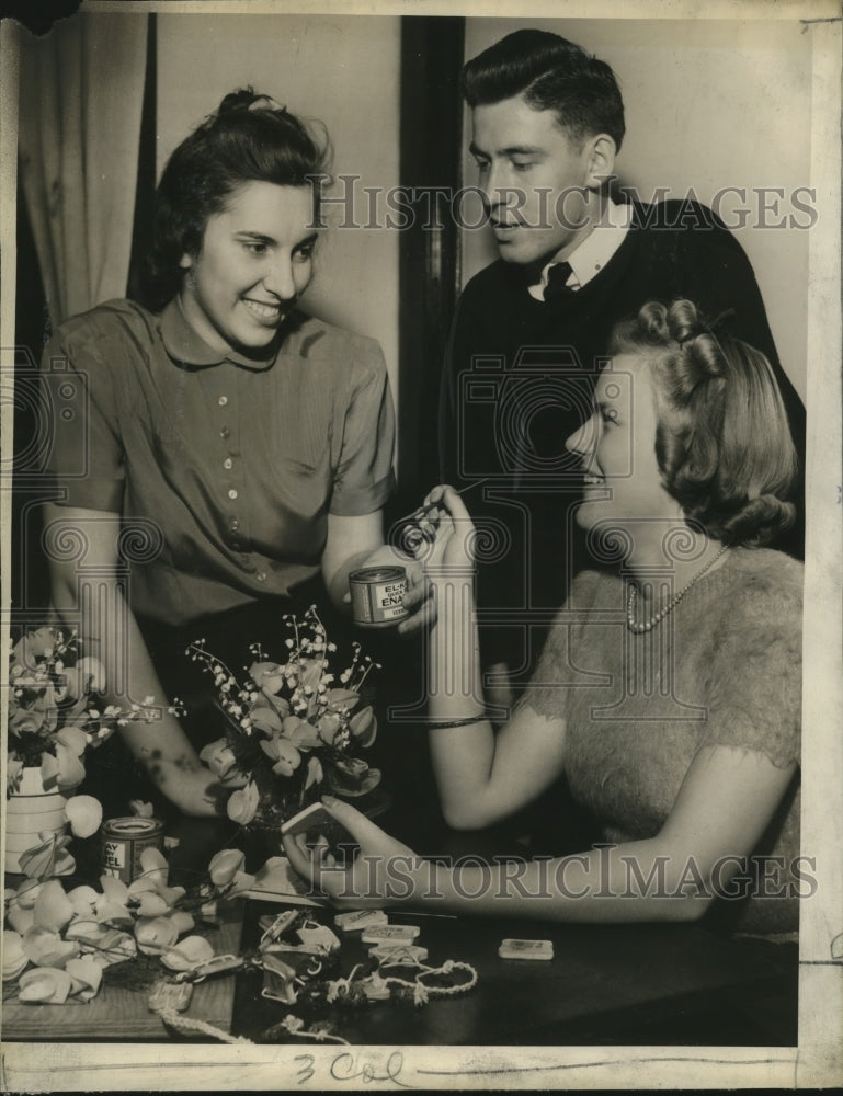 1939 Press Photo Pat Mitchell, Dorothy Olsen &amp; Anna Petersen - mja18018 - Historic Images