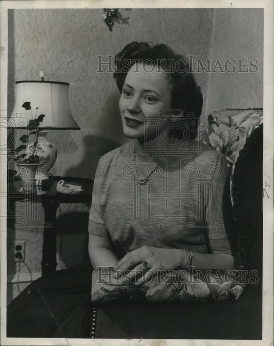 1950 Press Photo Miss Joan Mary Stumpf to be married to Joseph E. Bretl-Historic Images