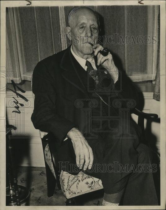 Press Photo Gov Walter S Goodland welcoming VP candidate Gov W Bricker - Historic Images