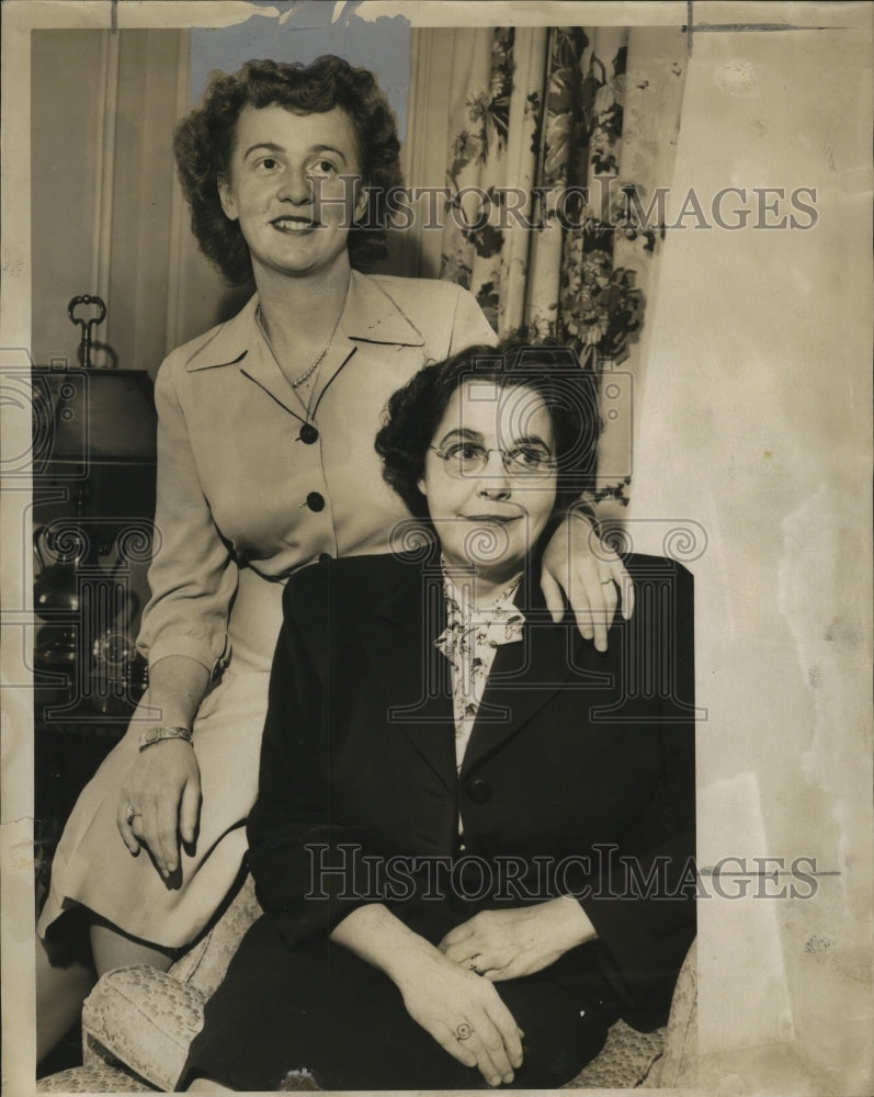 Mrs. Robert E. Friend and Mrs. Edward S. Friend  - Historic Images