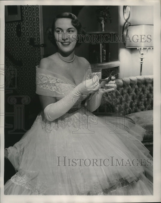 Press Photo Virginia Fagan - mja18169-Historic Images