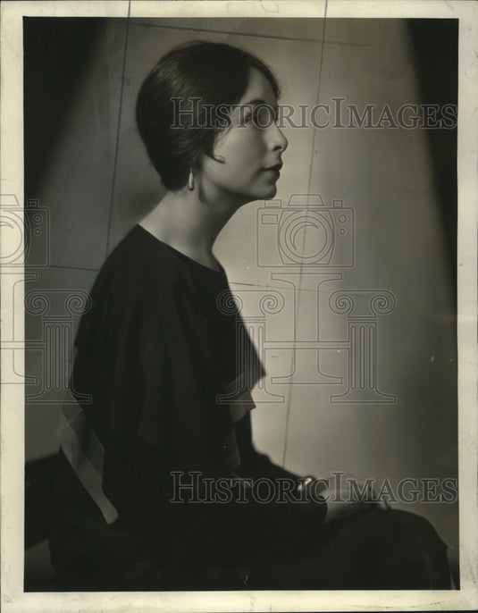 1931 Press Photo Mrs. Raleigh Barbour, Walrus club ball pantomime chairman - Historic Images