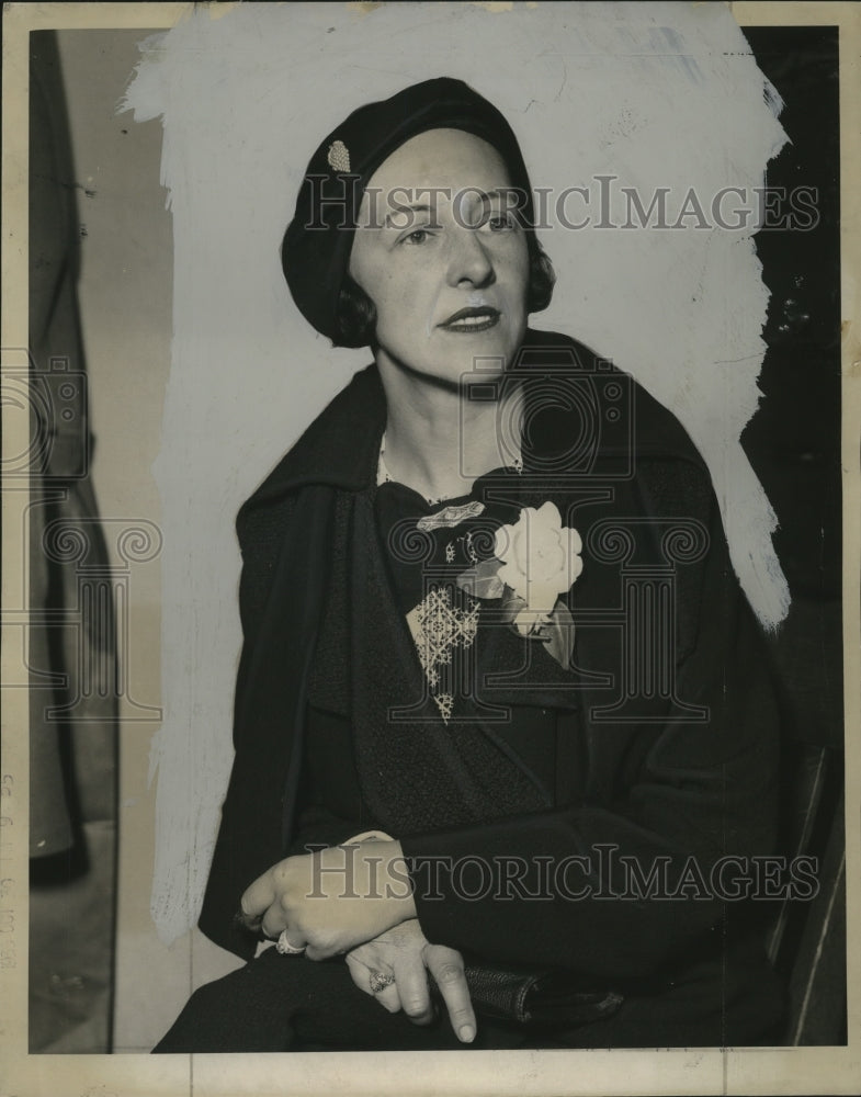 1933 Press Photo Mrs. Fred T. Coup, president of the Milwaukee Delphia council - Historic Images
