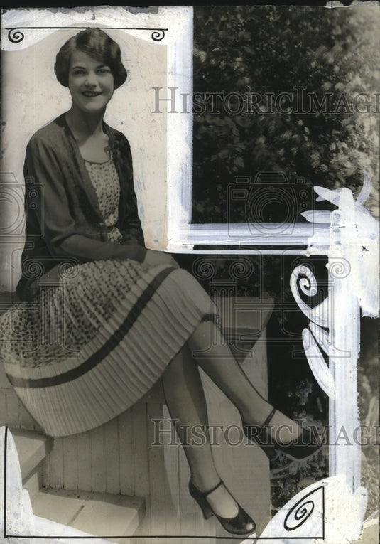 Press Photo Marion Lasche, University of Wisconsin Student on summer vacation-Historic Images