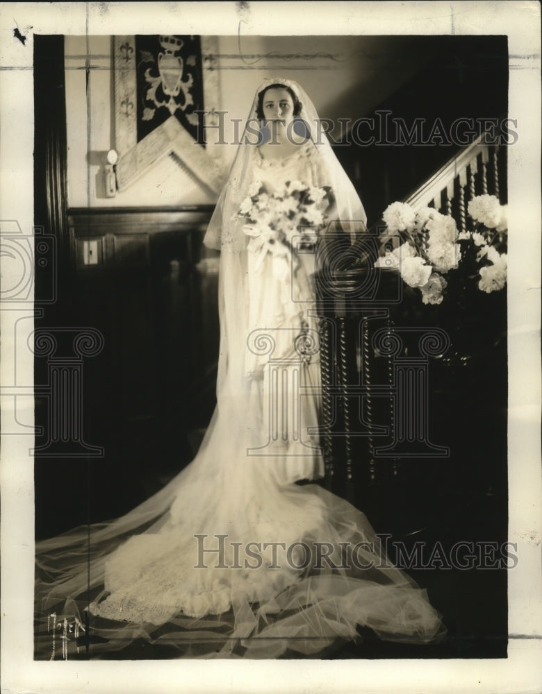 1935 Press Photo Mrs. Stephen Briggs Jr. - mja18567- Historic Images