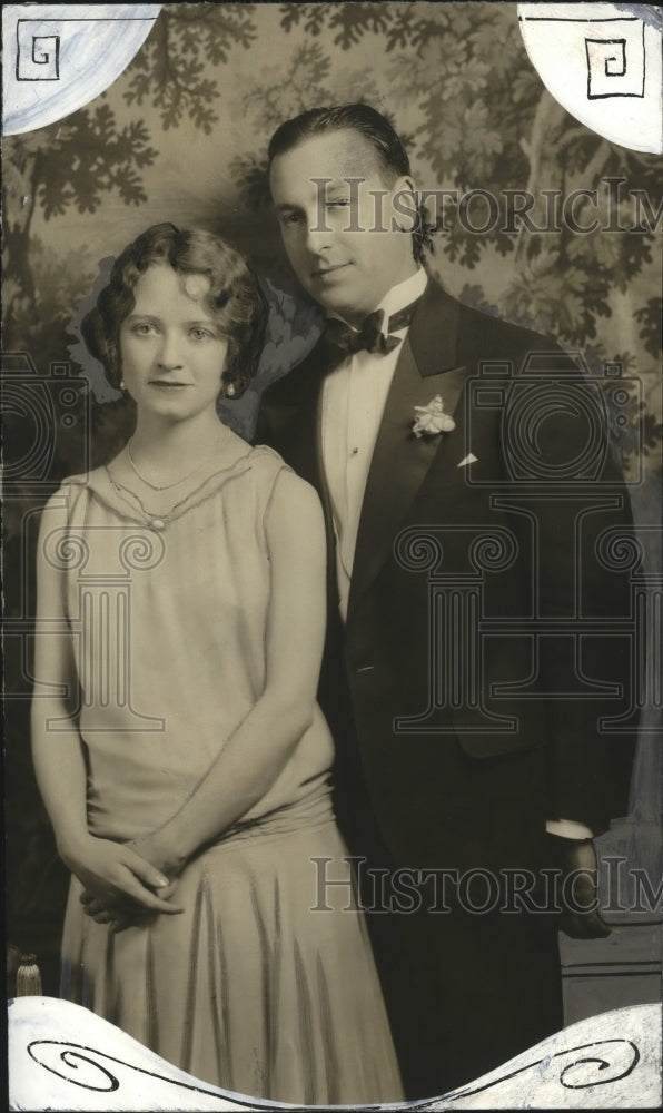 1929 Press Photo Miss Carol Bird and fiance Herbert Brown at Junior League Fest-Historic Images