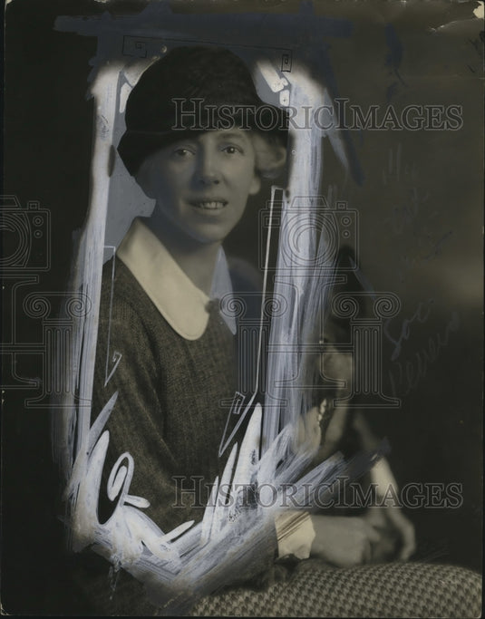 Press Photo Mrs. Robert Curtis Brown of the Nurses Club - mja18633 - Historic Images