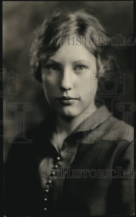 Press Photo Priscilla Welch, daughter of Mr. & Mrs. CG Welch of Terrace Ave.-Historic Images