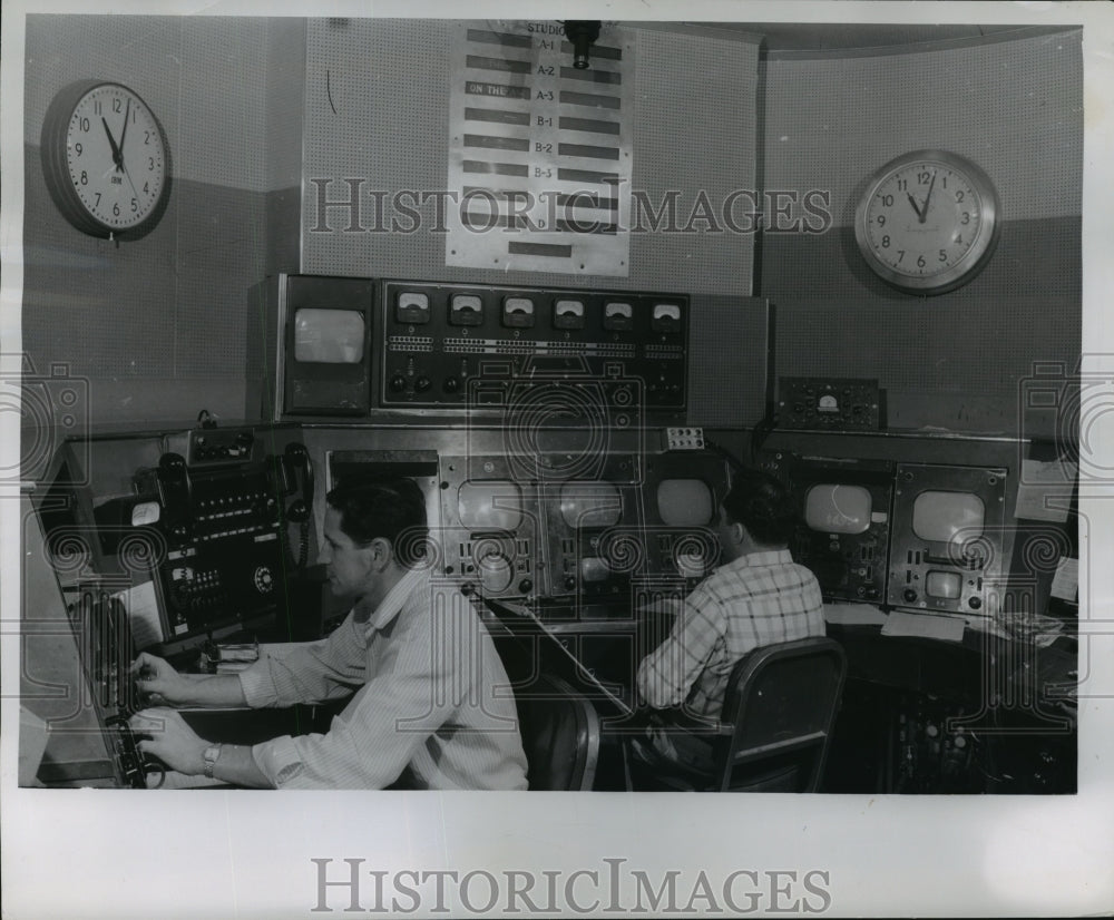 1957 Press Photo WTMJ Radio City Studios control room - mja18804-Historic Images