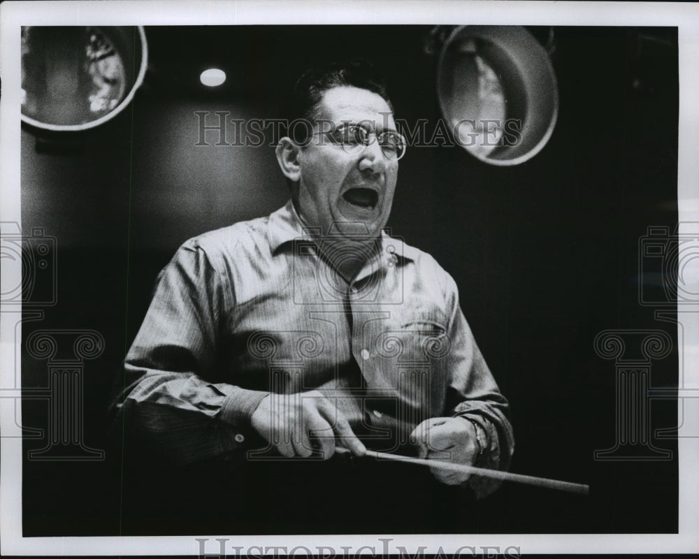 1958 Press Photo Alfredo Antonini - mja18810 - Historic Images