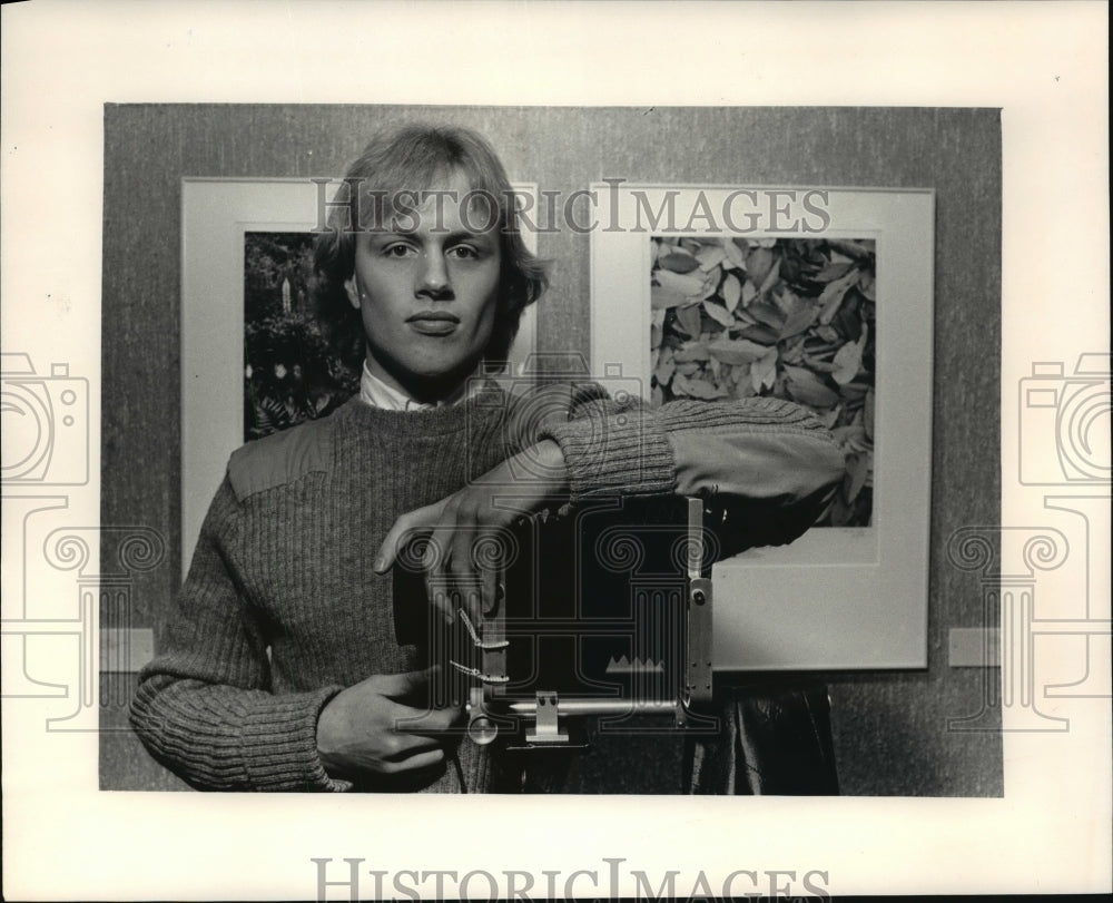 1987 Press Photo Eric John Wallner, photographer - mja19102 - Historic Images