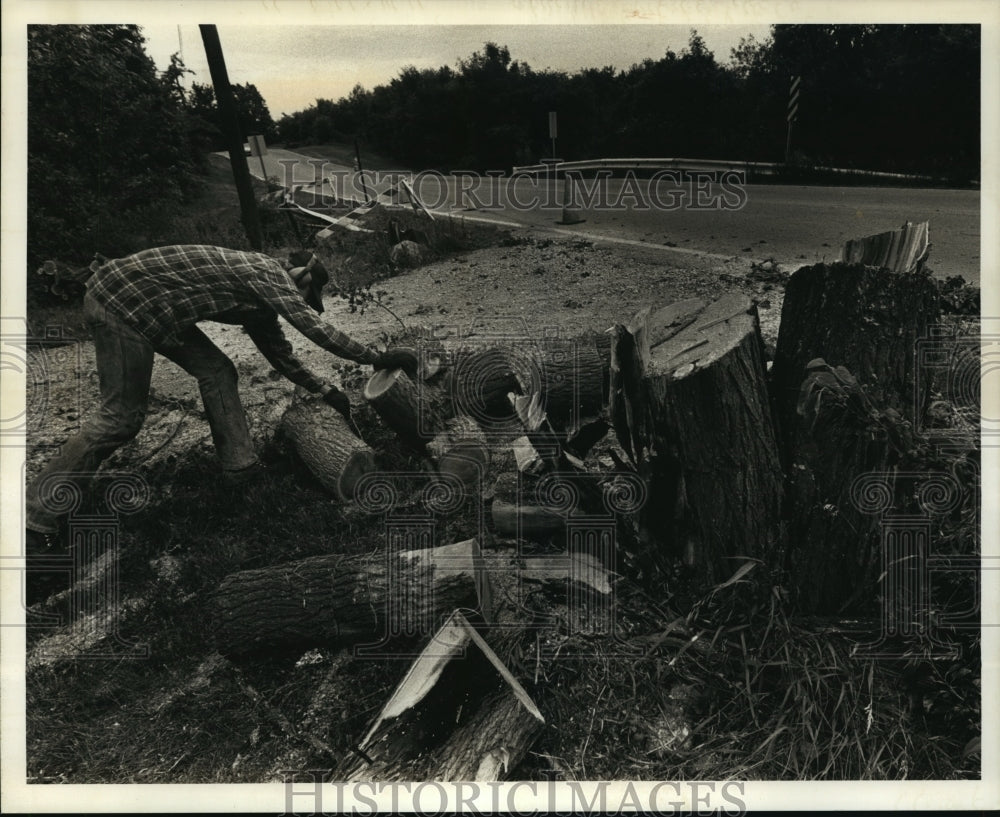 1992 Press Photo Scene in New Berlin where Robert Waleta was killed in car crash - Historic Images