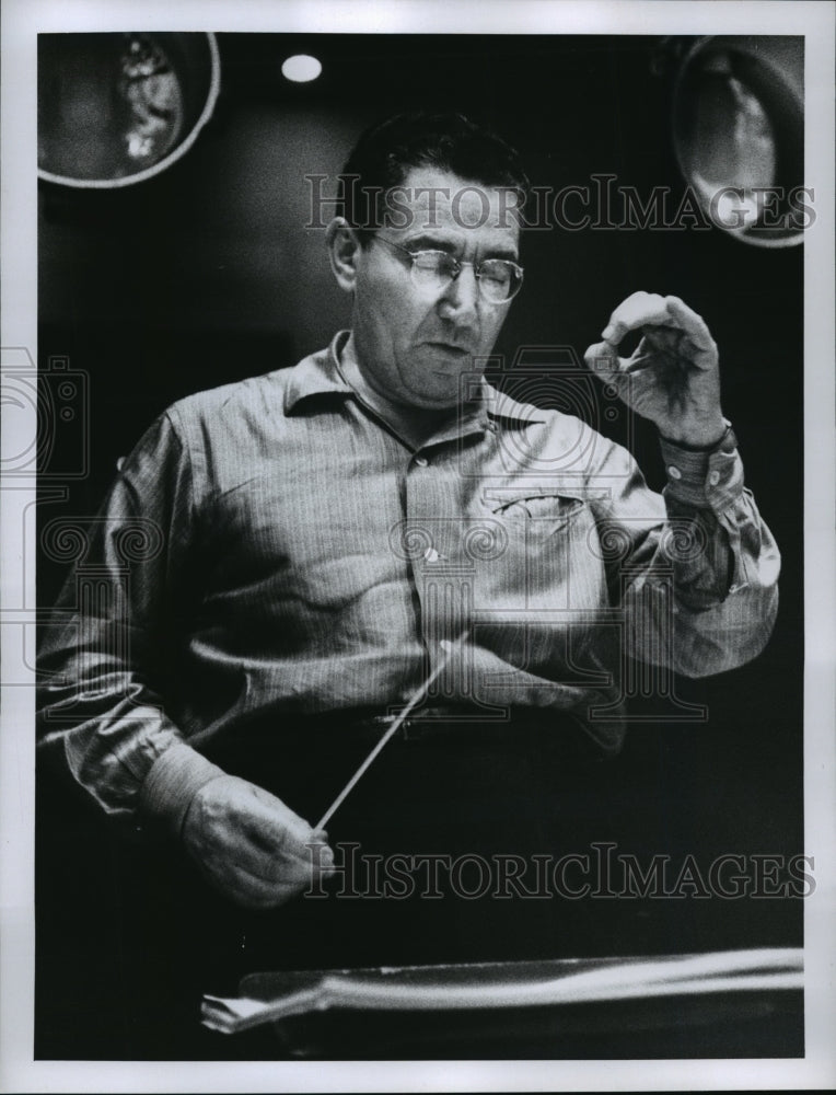 1958 Press Photo Conductor Alfredo Antonini - mja19218-Historic Images
