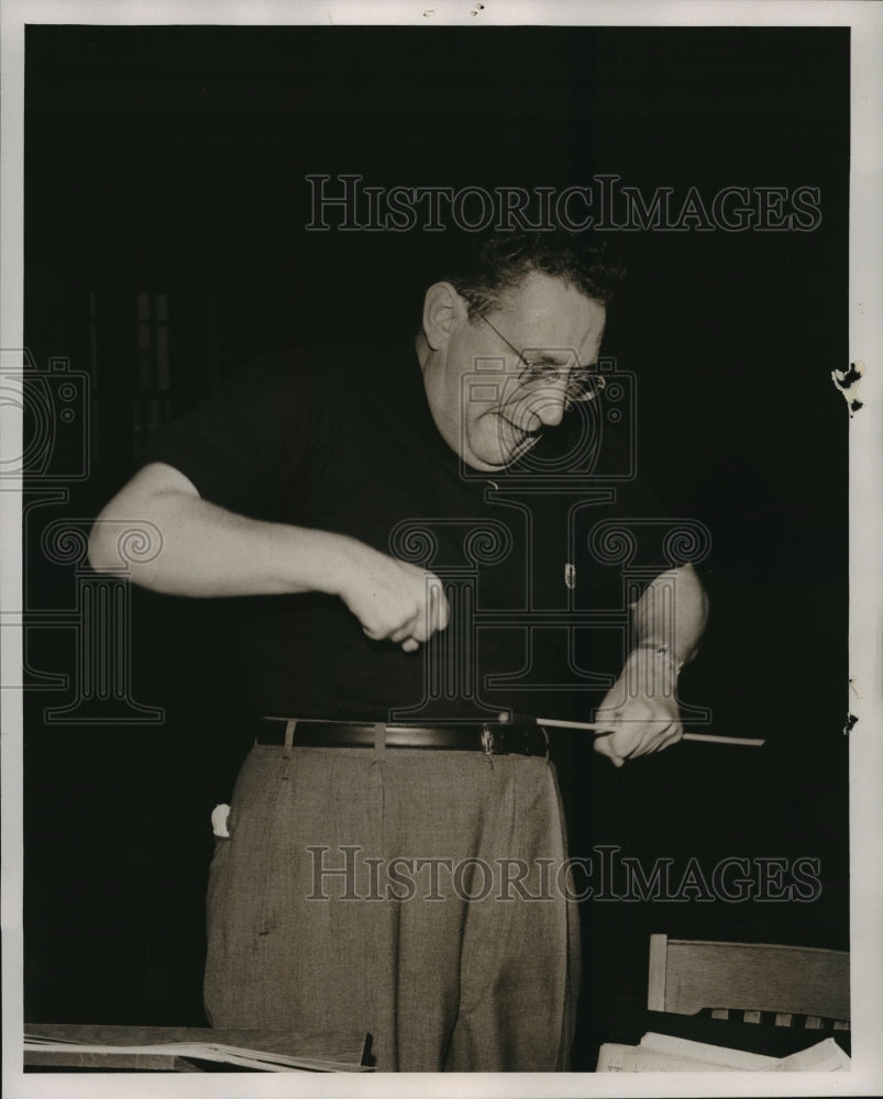 1957 Press Photo Conductor Alfredo Antonini - mja19224-Historic Images