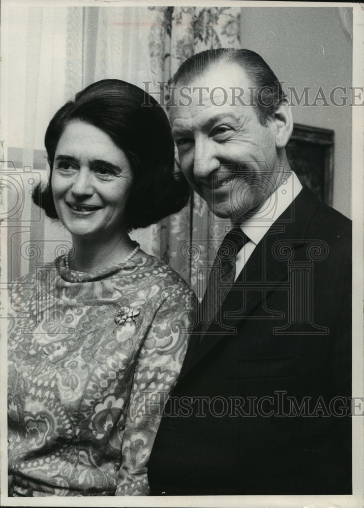 1972 Press Photo UN Secretary General Kurt Waldheim and his wife, Elisabeth - Historic Images