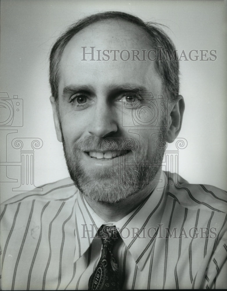 1994 Press Photo Donald Walker, Journal Metropolitan Editor - mja19432 - Historic Images