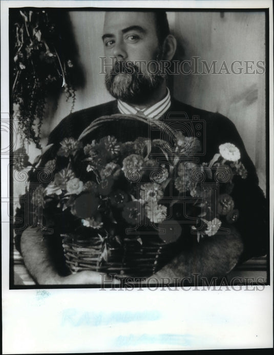 1994 Press Photo Raymond Waites, VP & Chief Creative Dir for Gear Holdings, NY-Historic Images
