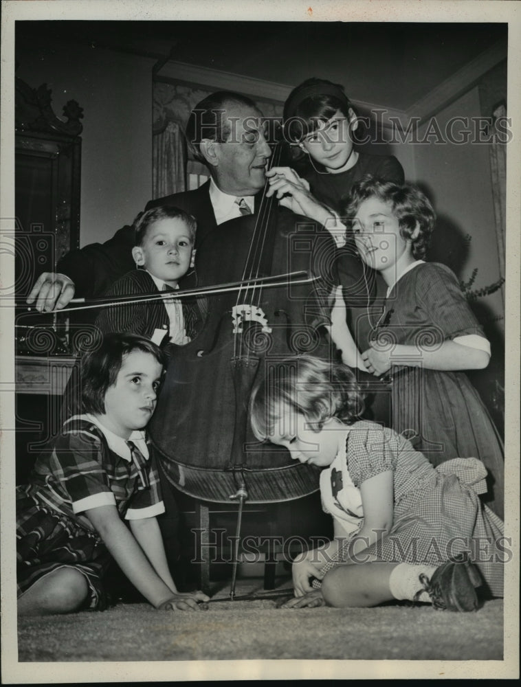 1964 Alfred Wallentstein with youngsters  - Historic Images