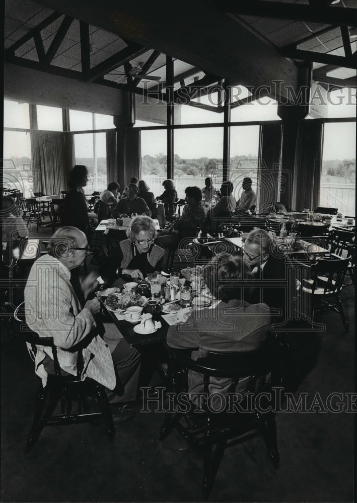 1980 Diners at the Ville du Parc Golf Course-Historic Images