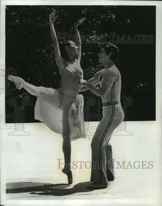 1976 Press Photo Ballet- Let's Go Anna Aragno and Edward Villella - mja19704-Historic Images