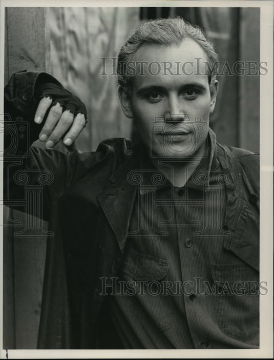1988 Press Photo Rock Singer Adam Ant Stars in New NBC Movie (9-11 p.m., - Historic Images