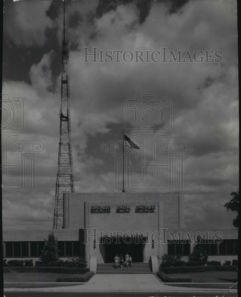 1950 Press Photo WTMJ etc - Radio City - Exterior - mja19808 - Historic Images