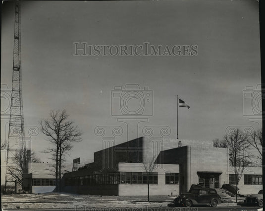 1942 Press Photo The Journal's Radio City Front View - mja19910-Historic Images