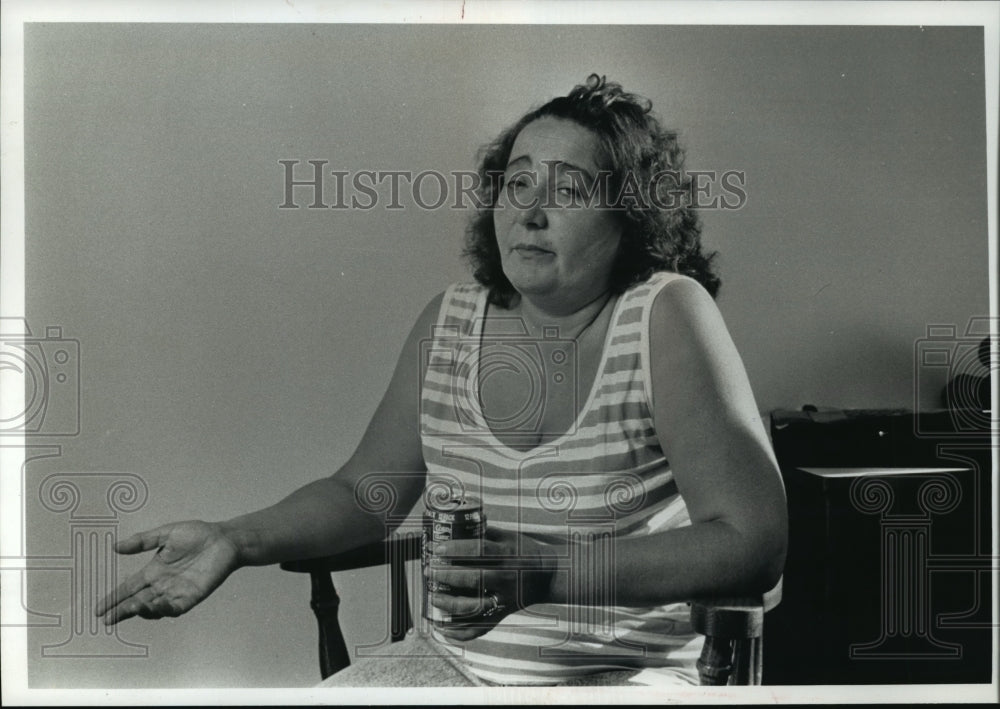 1990 Press Photo Kira Vensel - mja20086-Historic Images