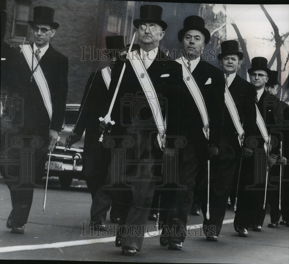 1957 Press Photo Knights of Columbus&#39;s annual memorial corporate communion - Historic Images