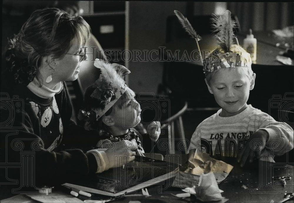 1993 Press Photo Rebecca Morgan at Waukesha County Technical College&#39;s Family Dy- Historic Images