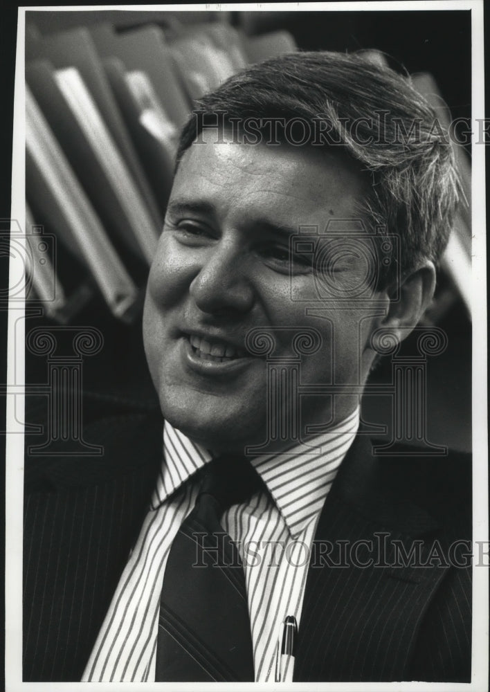 1990 Press Photo James Weinbauer, environmental manager for Consolidated Papers - Historic Images