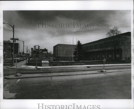 1971 Press Photo West Allis, Wis., - buildings, W.A.'s City Hall - mja22447-Historic Images