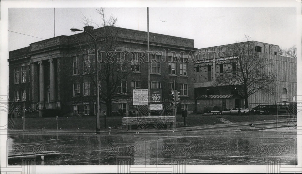 1968 Press Photo West Allis City Hall, West Allis, Wisconsin - Historic Images