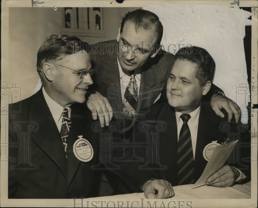 1947 Press Photo Sen. Joseph R. McCarthy, Atty. Water Mattison, Burehell Morgan - Historic Images