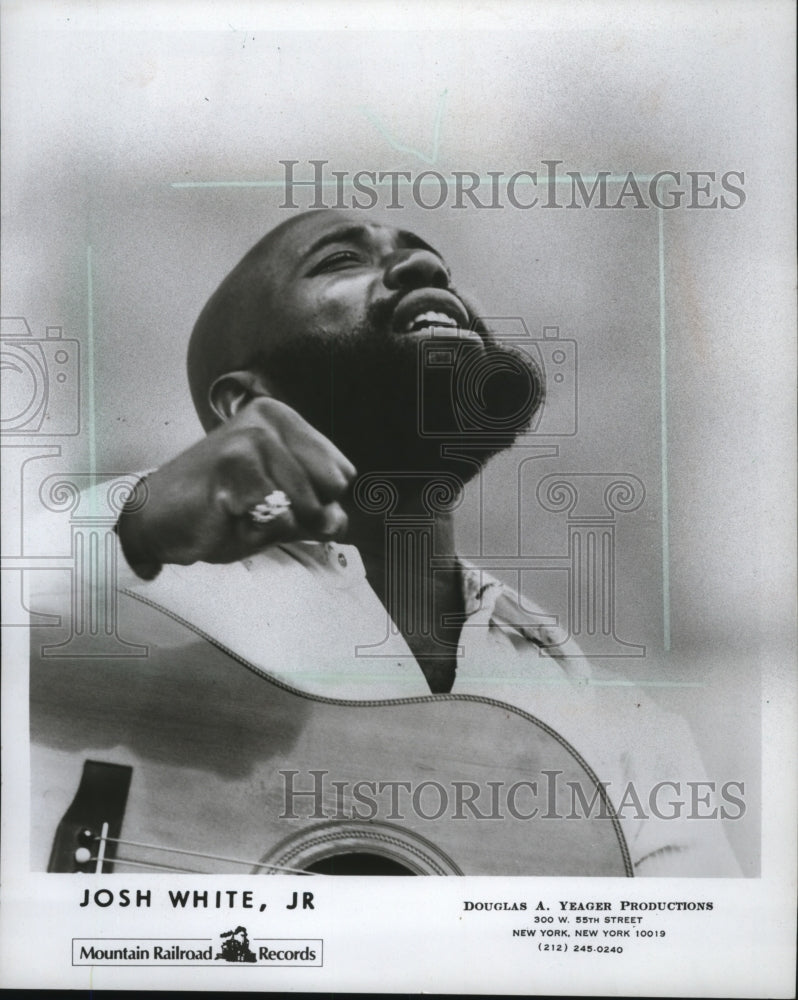 1981 Press Photo Singer Josh White Junior - mja23598 - Historic Images