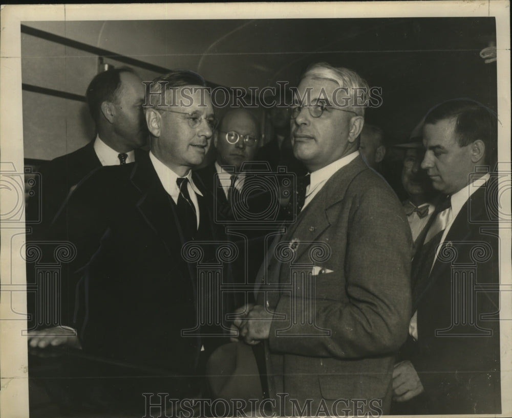 1936 Press Photo Wisconsin's republican committeeman meet Gov. Aldred Landon. - Historic Images