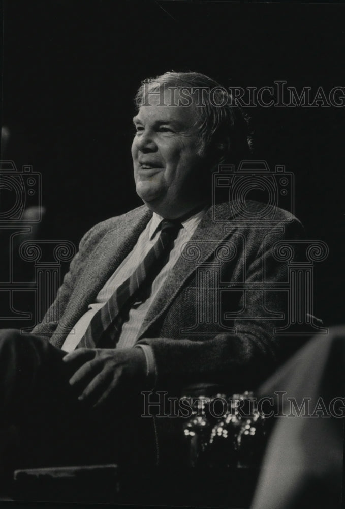 1984 Press Photo Tom Wicker, associate editor for New York Times. - mja24333 - Historic Images