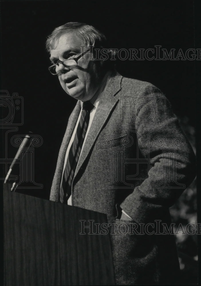 1984 Press Photo Tom Wicker, Associate Editor of New York Times - mja24335 - Historic Images