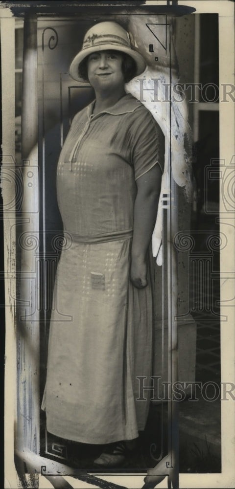 Mrs. Herbert Dernehl-Historic Images