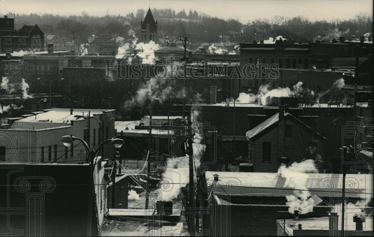 1984 Press Photo A view of downtown Waukesha in the chilly early morning. - Historic Images