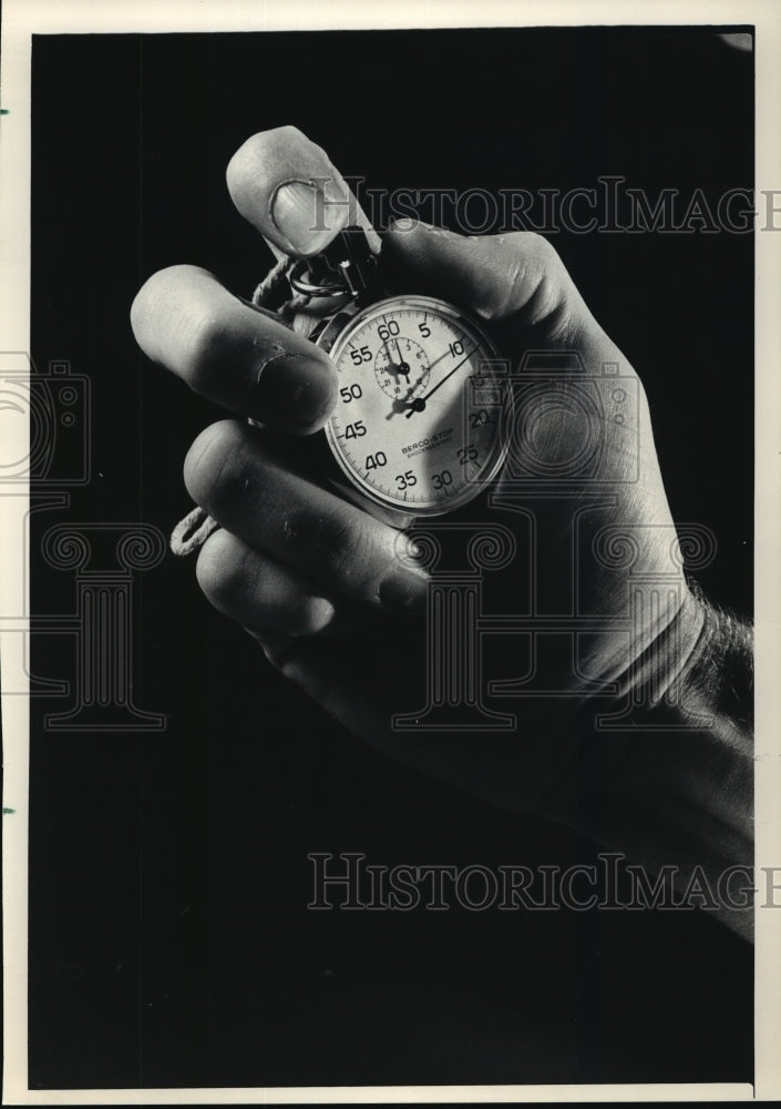 1987 Press Photo Berco-Stop watch featured in new parody for Raving Manager - Historic Images