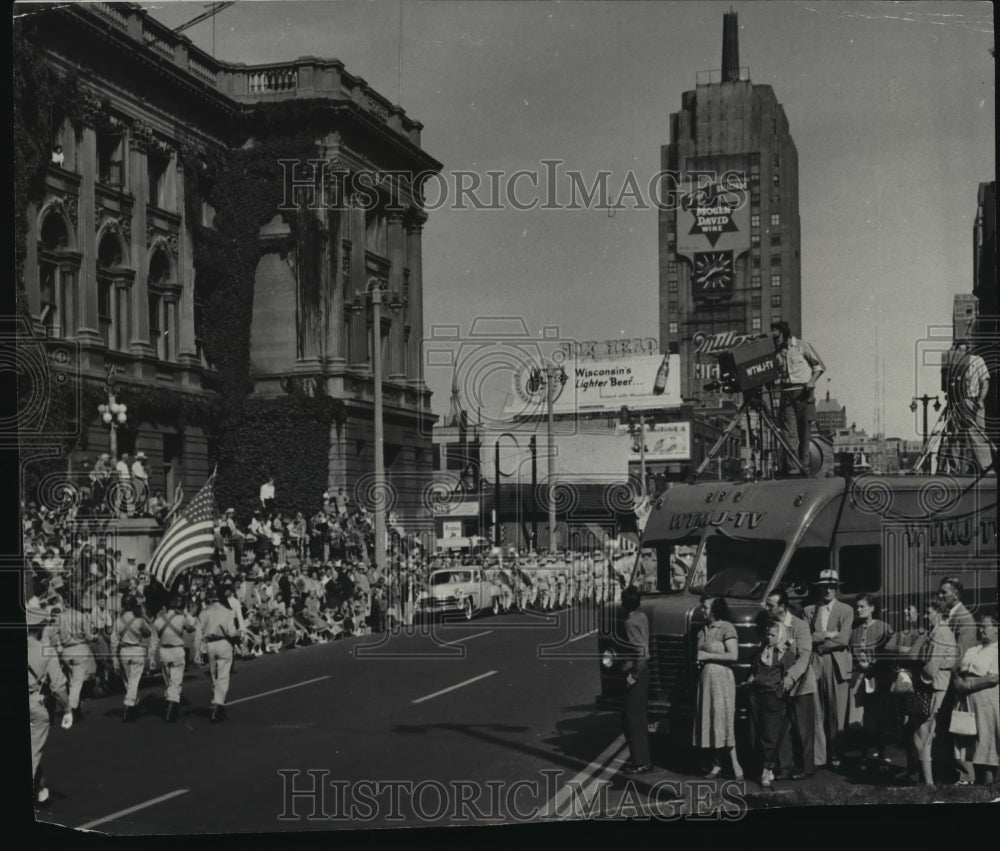 1951 Press Photo Parade at The Milwaukee Journal station - mja26259 - Historic Images