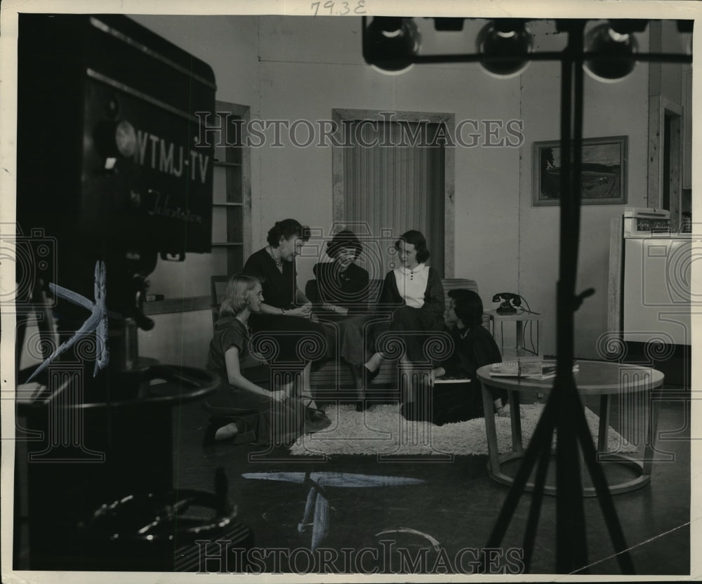 1948 Press Photo WTMJ Radio City Programs Actresses - mja26534 - Historic Images