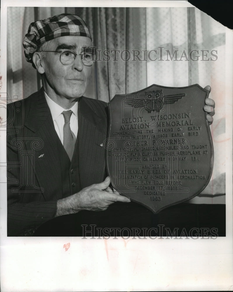 1963 Press Photo A commemorative plaque honoring the late A.P. Warner - Historic Images
