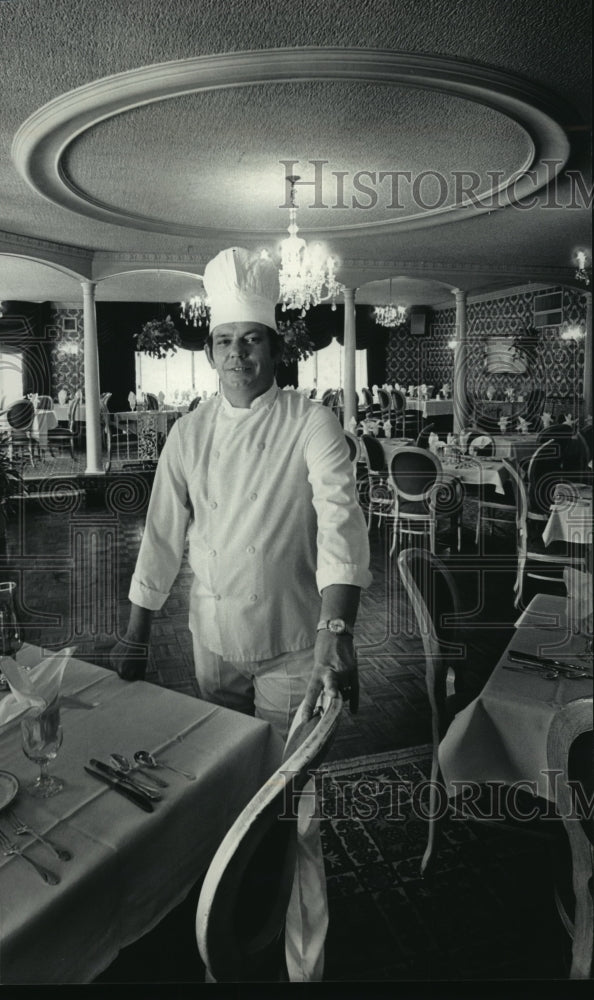 1985 Press Photo Roger Klingbell, head chef at The Columns, Greenfield - Historic Images