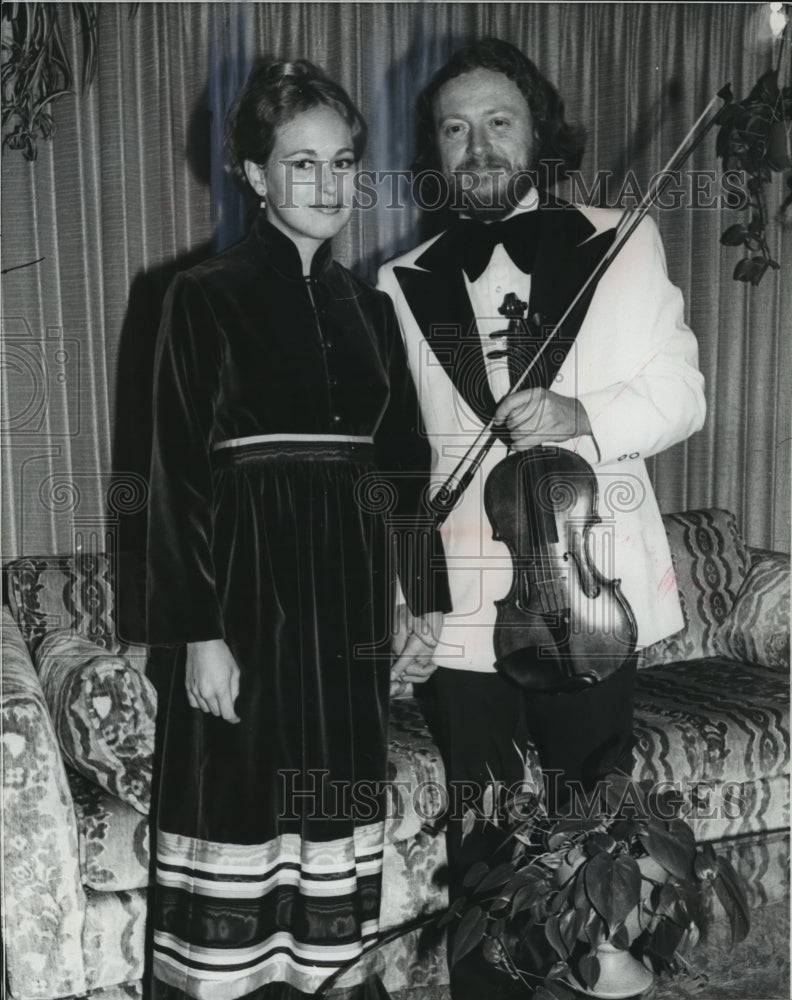 1976 Press Photo Soprano Lucille Allison &amp; violinist John Kennedy in Milwaukee-Historic Images