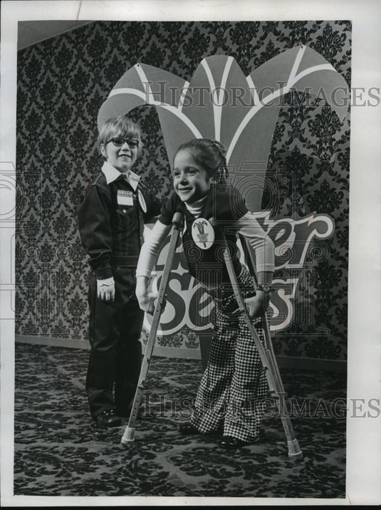1975 Press Photo Britt Klingensmith & Robert Lessila- 1975 Easter Seal Children - Historic Images