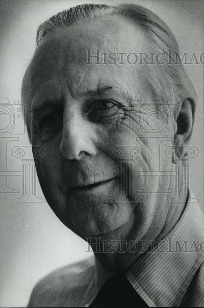 1975 Press Photo George H. Kline, 1st Wis. Mortage Trust - mja30010-Historic Images